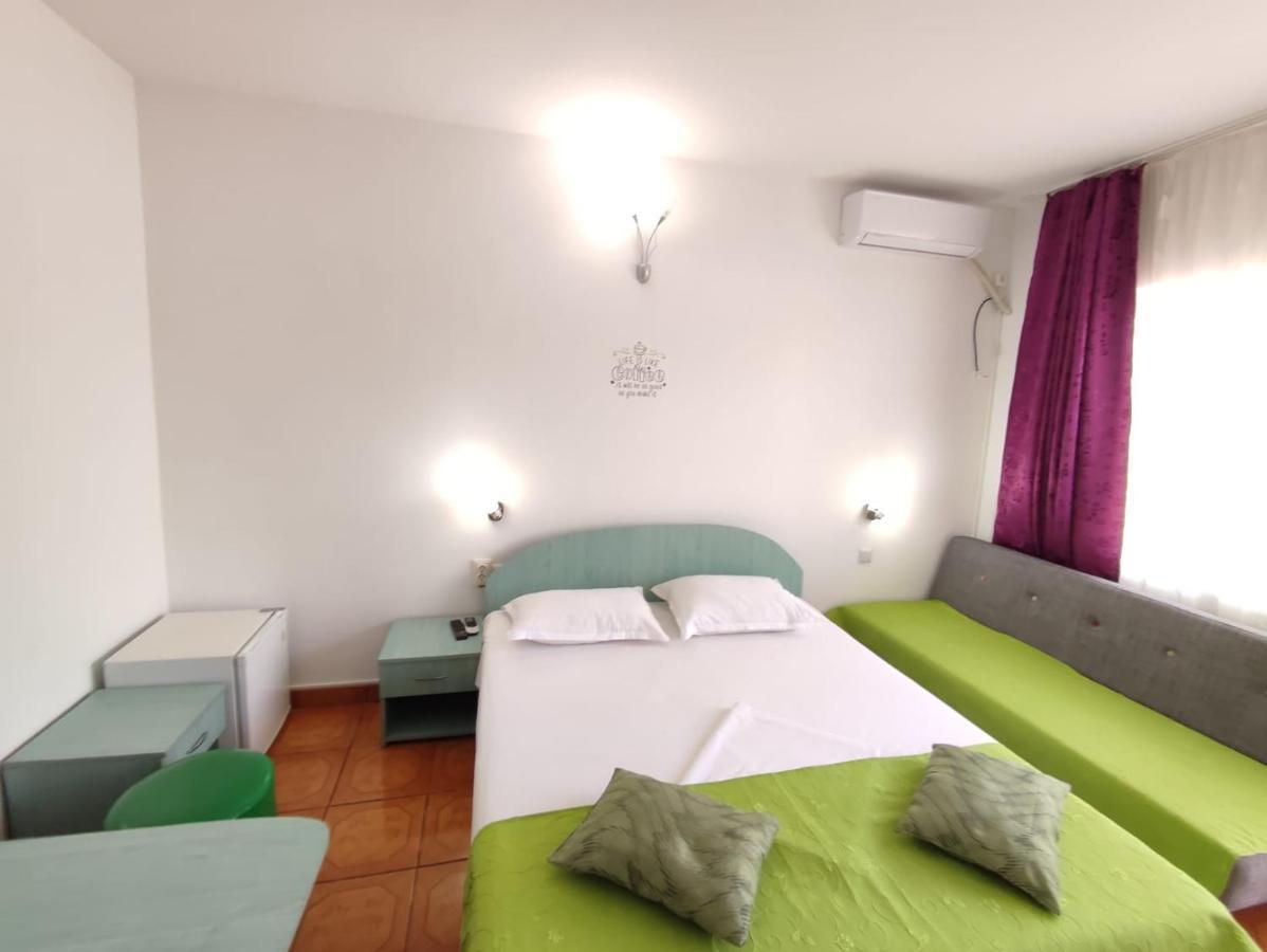 Vila Fery Costinesti Exterior photo